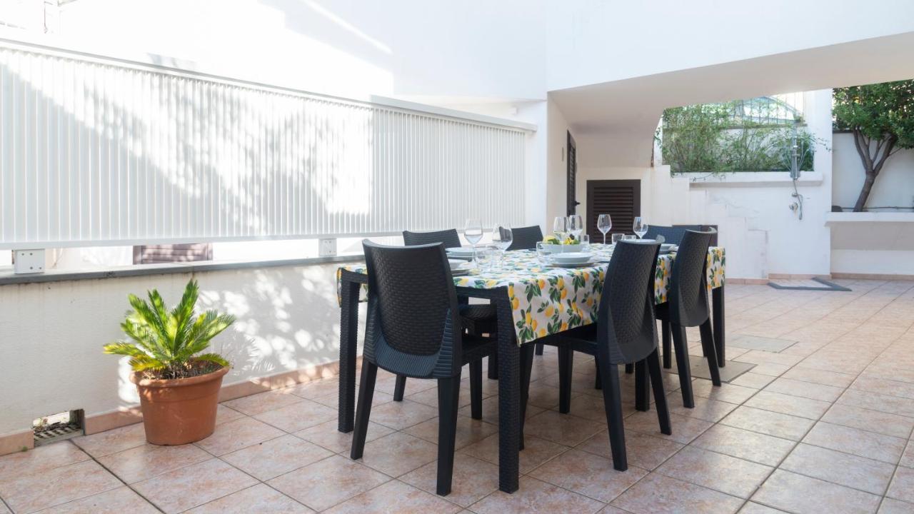 Oasi In Centro - Cala Gonone Apartment Exterior photo