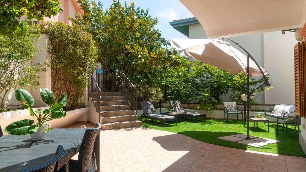 Oasi In Centro - Cala Gonone Apartment Exterior photo